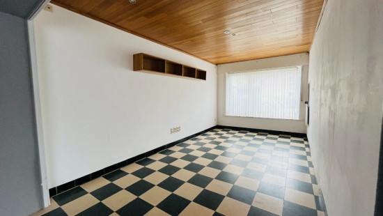 Langemarkstraat - 72 - - 8980