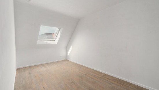 Moeie - 2A - 003 - 2.0 - 9900