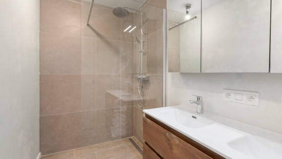 Moeie - 2A - 003 - 2.0 - 9900