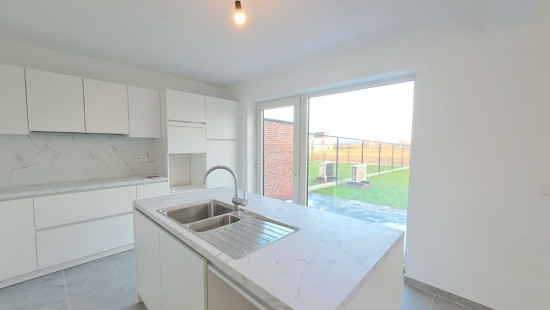 Pieter Breughelstraat - 11 - - 8550