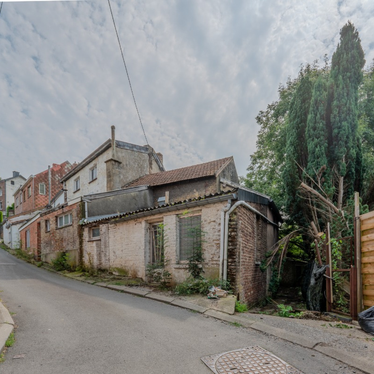 Rue de la Colline - 21/23 - - 4460