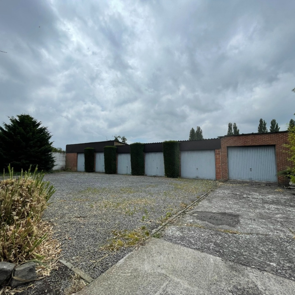 Oude Beselarestraat - 149 - GARAGES - 8940