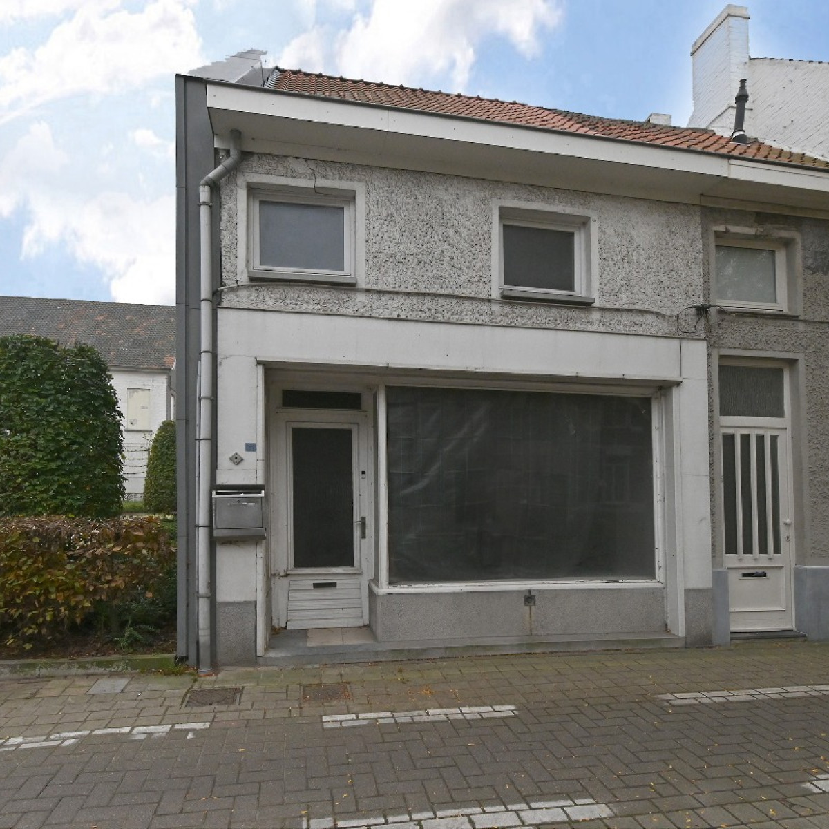 Koning Albertstraat - 81 - - 9900